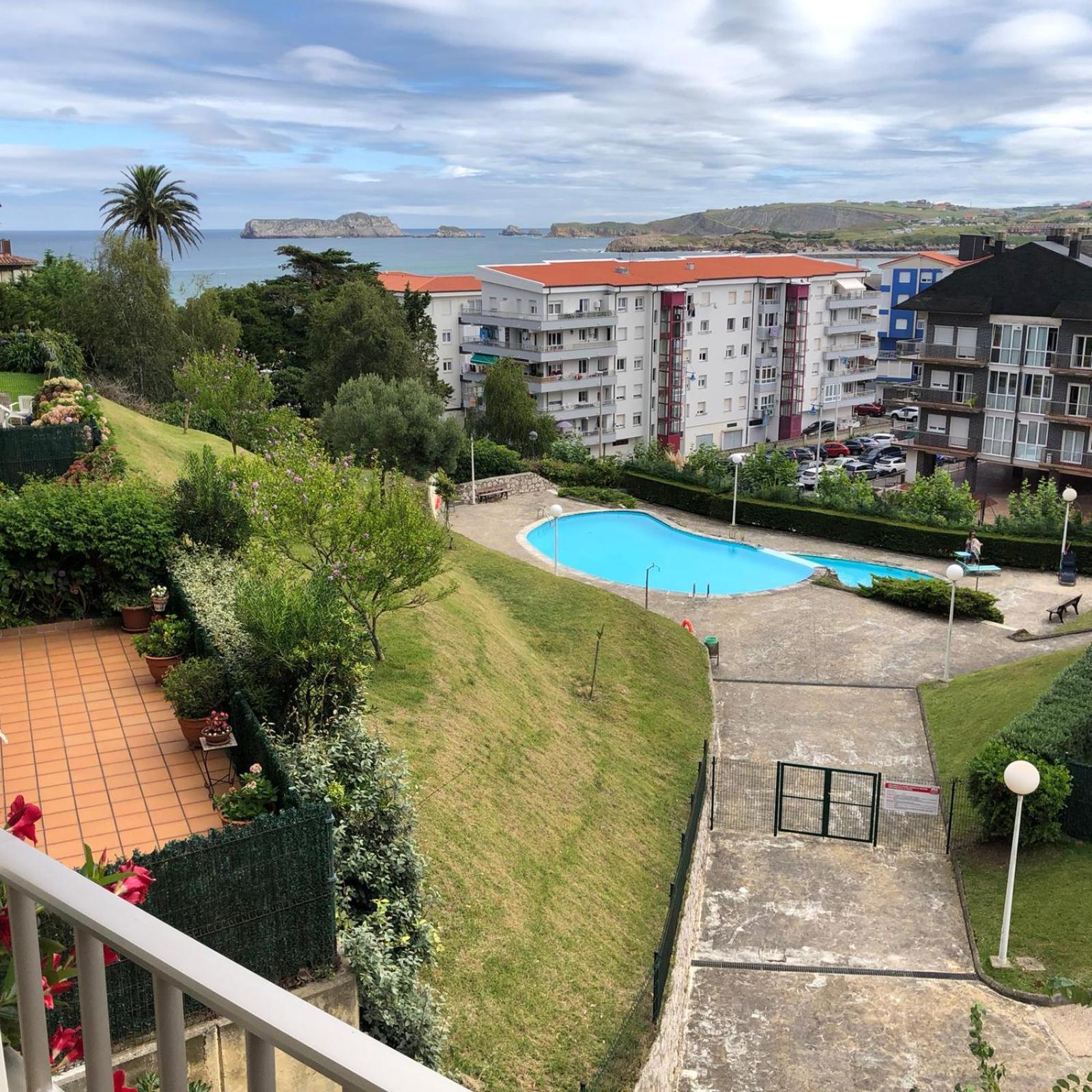 Apartamento Con Vistas Al Mar Y Piscina Apartment *
